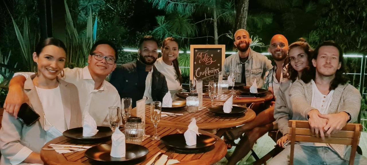 Domus Glamping Guatape Hotel Eksteriør billede