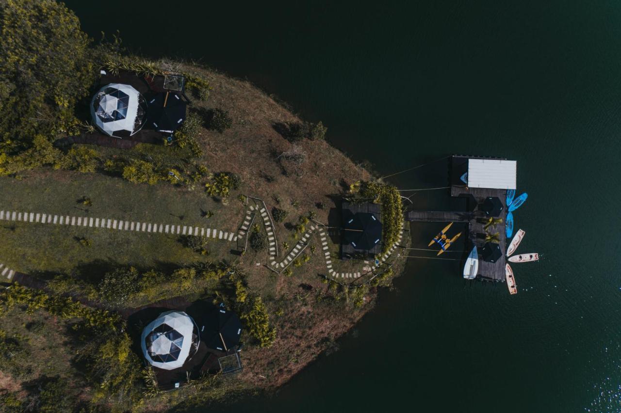 Domus Glamping Guatape Hotel Eksteriør billede